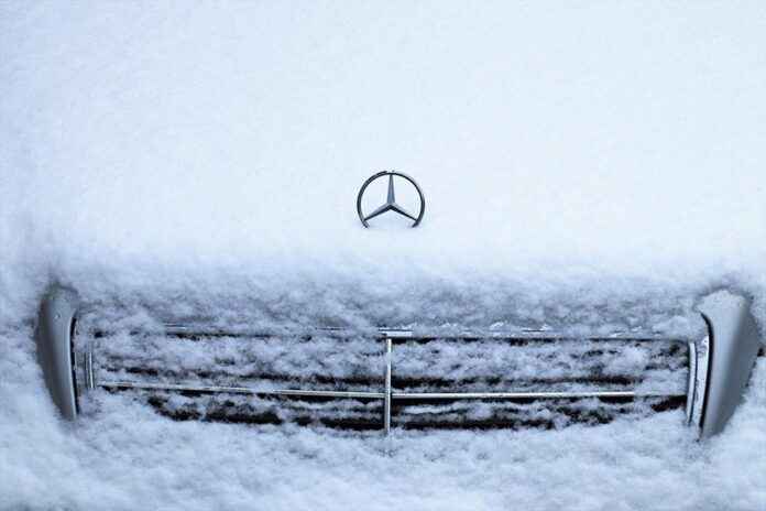 Bildbewertung Mercedes im Schnee