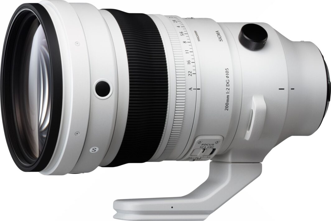 Sigma 200mm f2 Sports