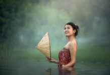 Thailand Frau Wasser